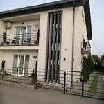 Gyarmati 아파트 *