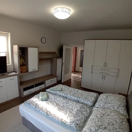 Gyarmati Apartamento *