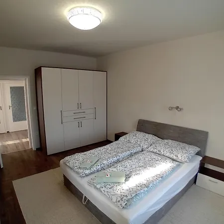 Gyarmati Apartamento *