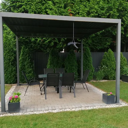 Gyarmati * שיופוק